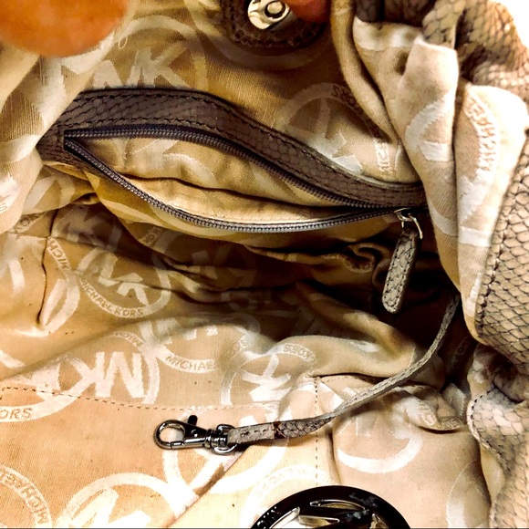 MICHAEL KORS sophisticated Hobo bag - Picture 9 of 11